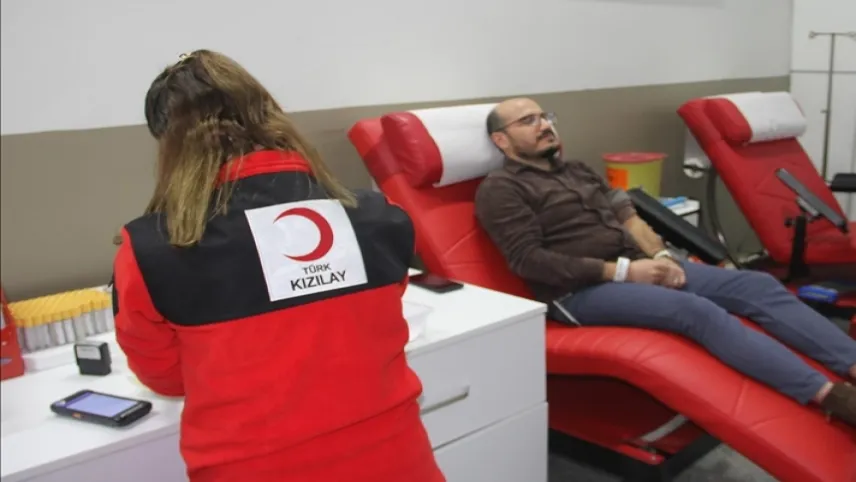 Kızılay'ın yeni hedefi: 143 bin ünite kan toplamak haberinin görseli
