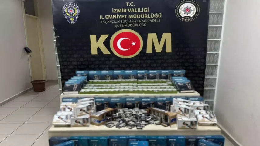 İzmir'de kaçakçılık operasyonu: 36 kişiye işlem yapıldı haberinin görseli