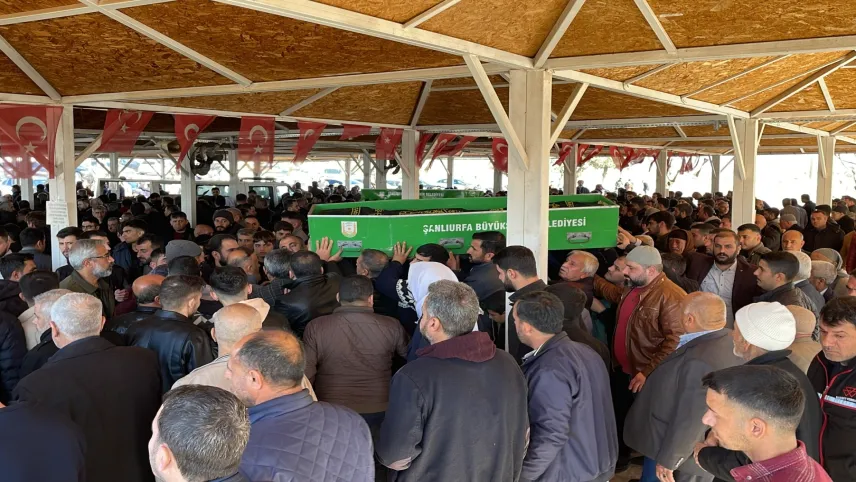 Psikolojik sorunlar yaşayan anne kızlarını öldürüp intihar etti! haberinin görseli