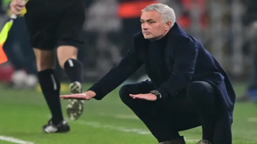 UEFA’dan Jose Mourinho’ya flaş ceza! haberinin görseli