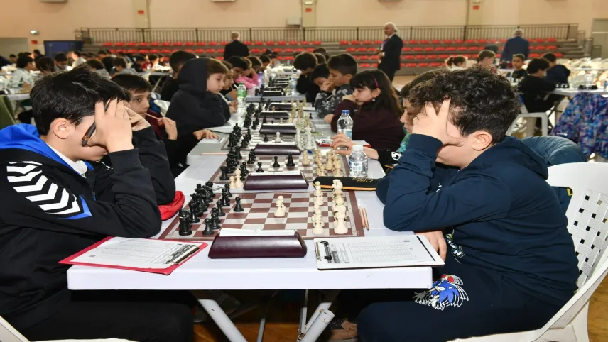 Çiğli’de turnuva heyecanı: 384 sporcu katıldı haberinin görseli