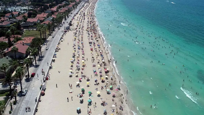 Ege Denizi’ndeki sarsıntılar turizm sektörünü etkilemiyor haberinin görseli