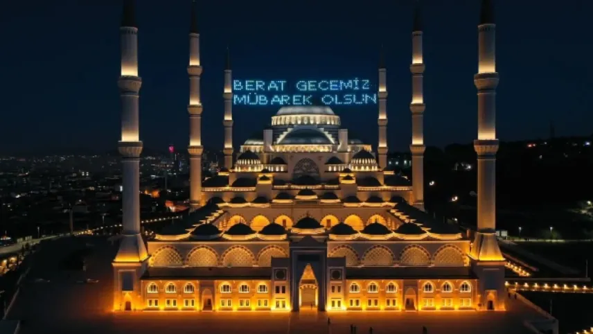 2025 Berat Kandili ne zaman, hangi güne denk geliyor? Berat Kandili’nin önemi haberinin görseli