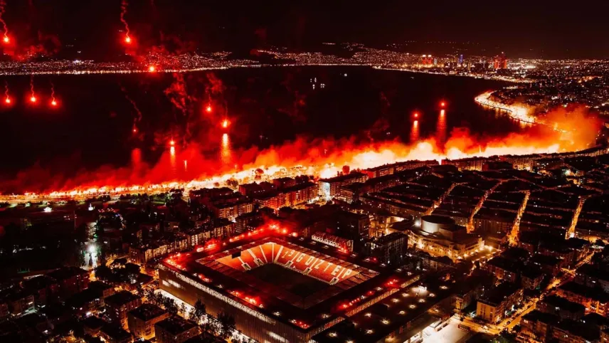 Göztepe'de 100'üncü yıl coşkusu haberinin görseli