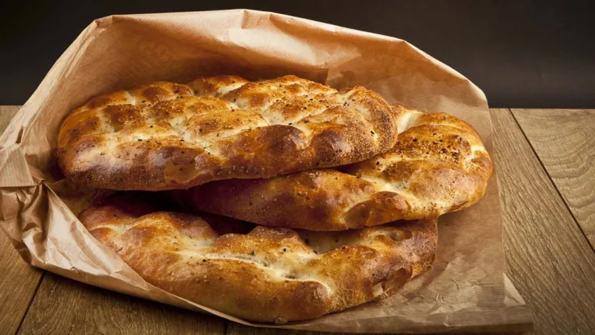 Ramazan pidesinin fiyatı belli oldu! 2025 Ramazan pidesi kaç liradan satılacak? haberinin görseli