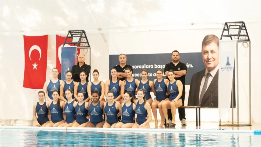 İzmir’in Avrupa Şampiyonu kadınları İstanbul'da mücadele edecek haberinin görseli