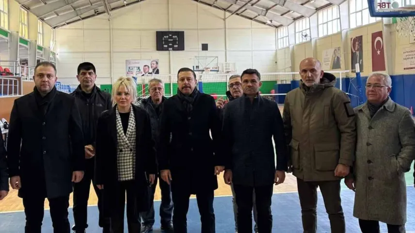 AK Partili Kaya: ⁠Urla'nın geleceğine dokunuyoruz haberinin görseli