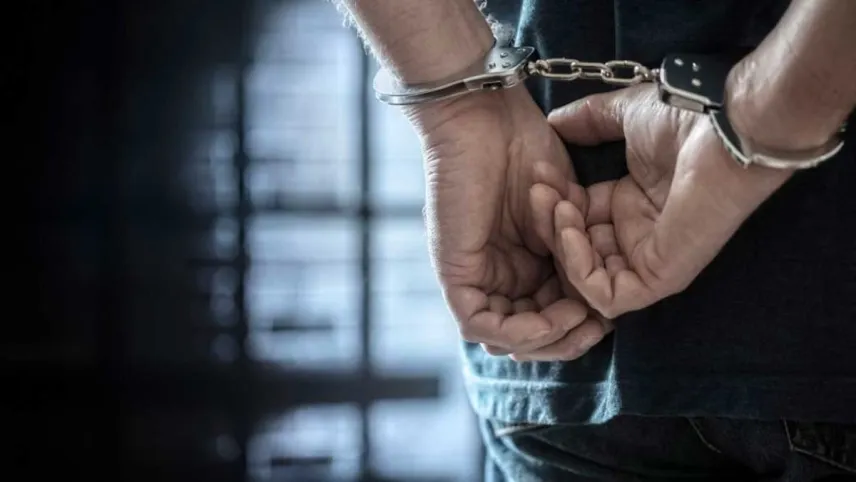 İzmir'de terör örgütlerine yönelik operasyon haberinin görseli