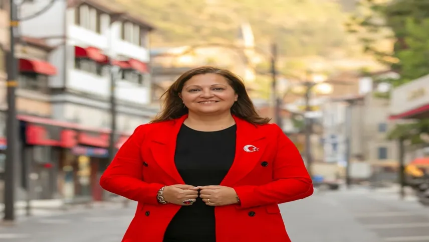 CHP'li belediye başkanı koltuğu MHP'ye bıraktı haberinin görseli
