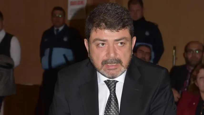 AK Parti'li Atmaca'dan Aslanoğlu'na kooperatif sorusu haberinin görseli