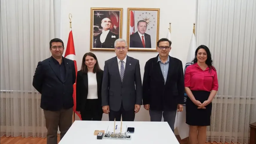 Egeli bilim ekibinden arkeolojik tekstiller için yenilikçi temizlik cihazı  haberinin görseli