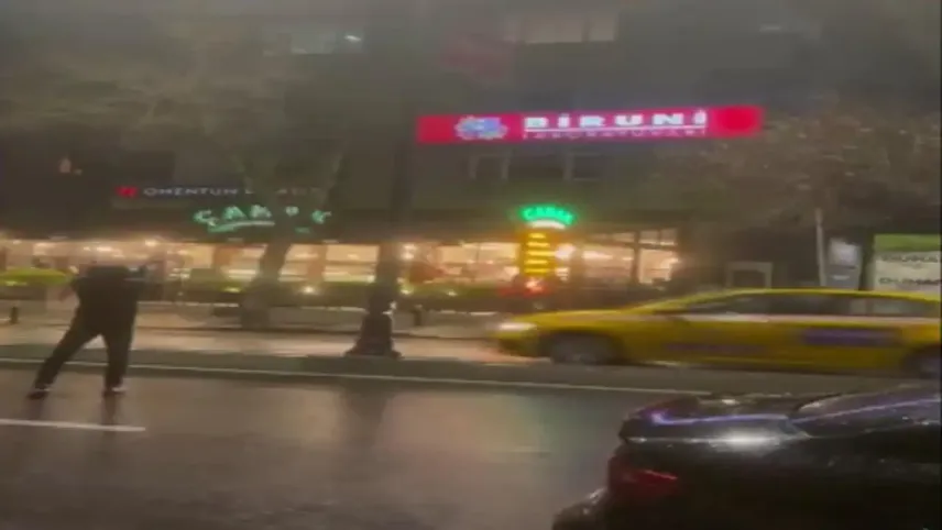 Kadıköy’de haraç terörü: İş yerine kurşun yağdırıp o anları kayda aldılar haberinin görseli