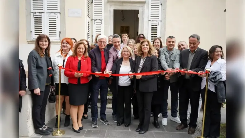 Bornova’nın Renkleri Sergisi sanatseverlerle buluştu haberinin görseli