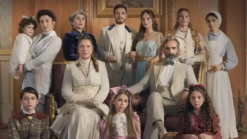 Şakir Paşa Ailesi'nin dizi setinde ikinci yangın! haberinin görseli