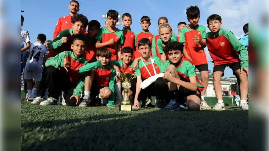 Karşıyaka’da Futbol Turnuvası coşkusu haberinin görseli