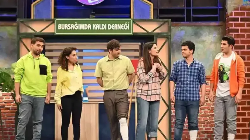 Çok Güzel Hareketler 2, İzmirli seyirciyle buluşacak haberinin görseli