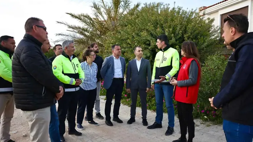 Çeşme’de sezon öncesi içme suyu hattı yenilendi haberinin görseli