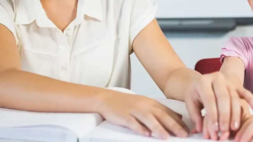 Eğitim-İş: Engelli öğretmenimize idarenin mobbingine yargıdan tazminat haberinin görseli