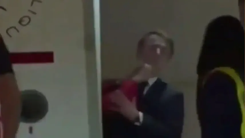 Macron eşi tarafından tokatlandı! haberinin görseli