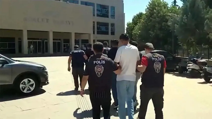 46 İlde siber suç operasyonu: 74 kişi tutuklama haberinin görseli