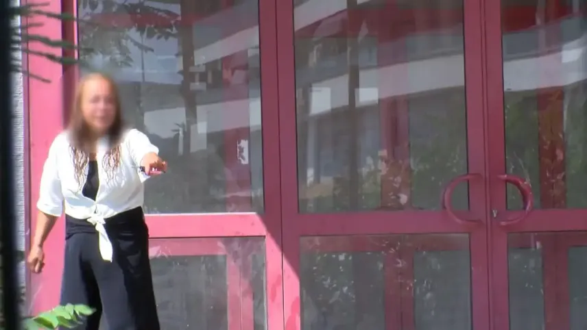 Eski çalıştığı iş yerinin önünde kendini yakmaya çalıştı  haberinin görseli