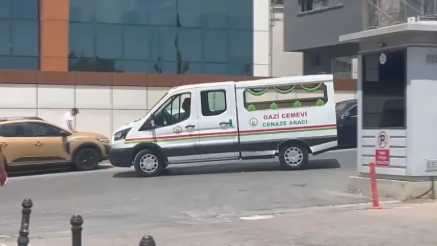 Silivri&#039;deki yangında hayatını kaybeden kadının cenazesi Adli Tıp&#039;tan alındı haberinin görseli