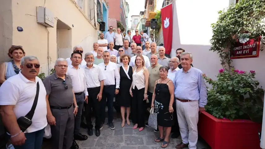 Lozan’ın 102'inci yılına Konak’ta kutlama haberinin görseli
