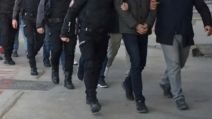 CHP Mitinginde atılan sloganlara soruşturma: 10 gözaltı haberinin görseli