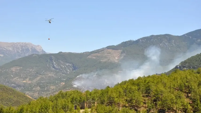 Antalya yanıyor: 6 yangından 2’si hâlâ kontrol altına alınamadı! haberinin görseli