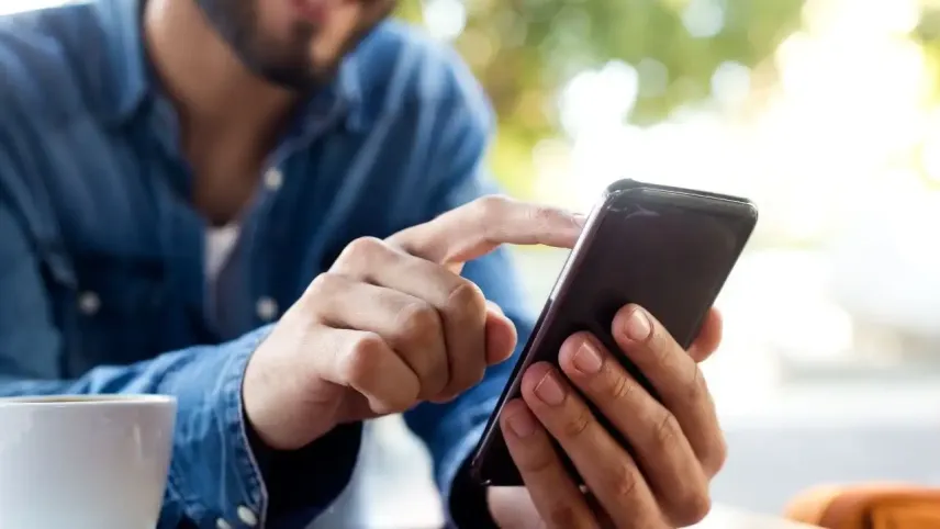 Cep telefonu faturalarına iyi haber: Yeni operatör geliyor! haberinin görseli