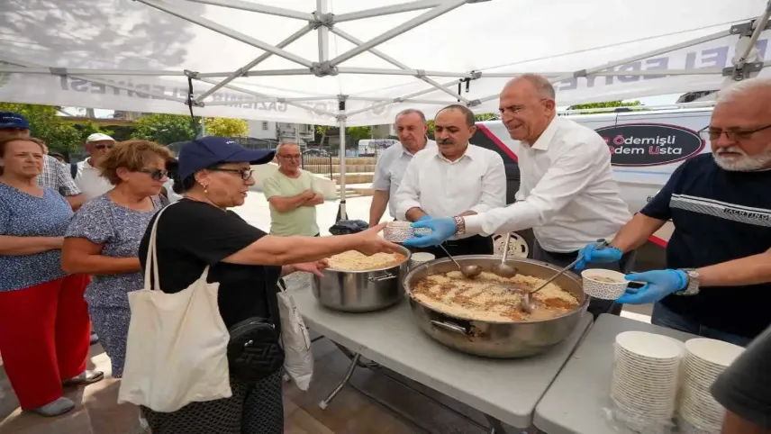 Gaziemir’de Muharrem Ayı bereketi: 3 bin kişiye aşure ikramı  haberinin görseli