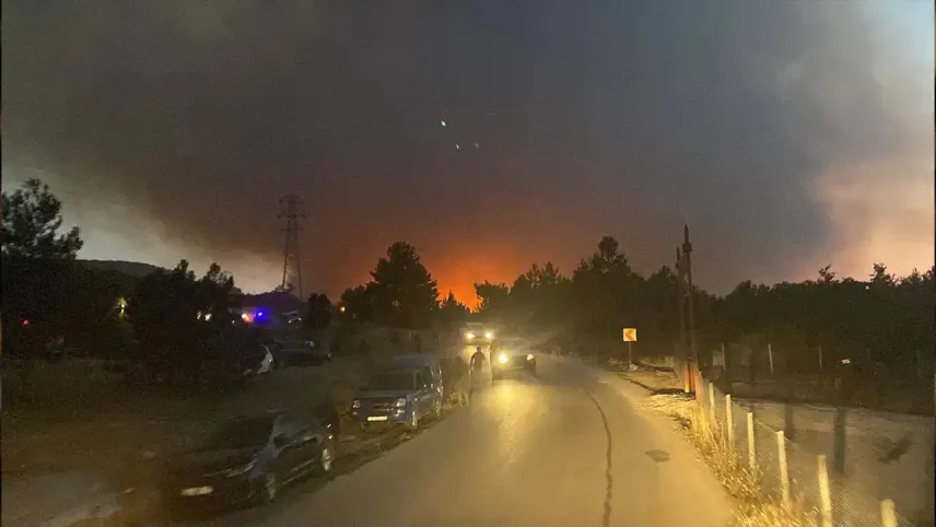 Karabük günlerdir yanıyor: İlçede yeni bir yangın çıktı haberinin görseli