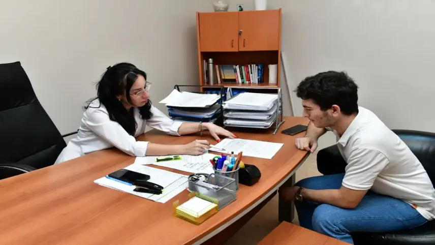 Çiğli Belediyesi&#039;nden YKS adaylarına ücretsiz tercih danışmanlığı desteği haberinin görseli