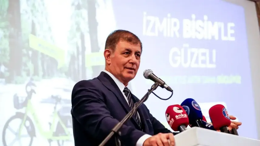 Başkan Tugay’dan su krizi açıklaması: Su getirmekle yükümlü kurum DSİ’dir! haberinin görseli