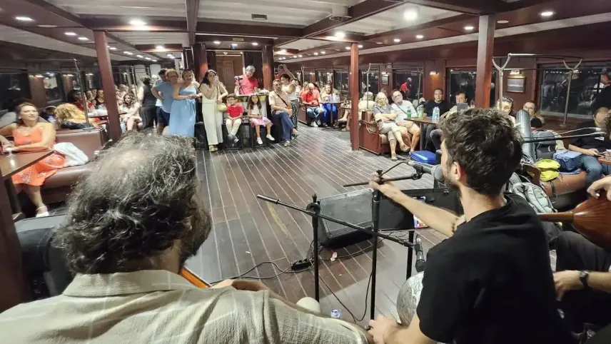 Körfez’de Rembetiko Rüzgarı esti haberinin görseli